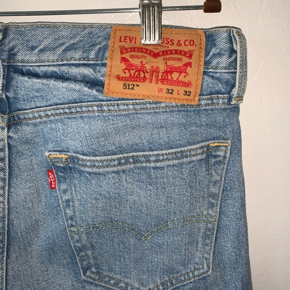 Levi’s Cut-off Jeans - Picture 3 of 3